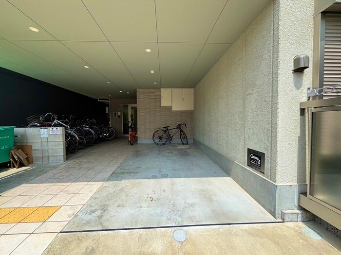 物件外観写真2　(駐車場)