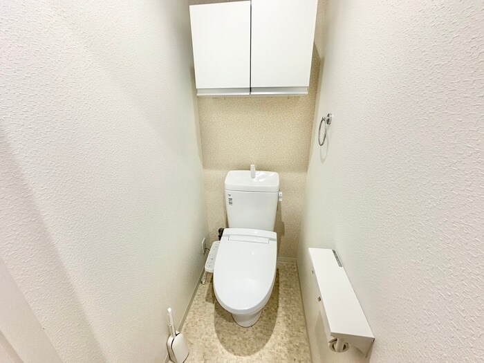 物件内観写真8　(トイレ)