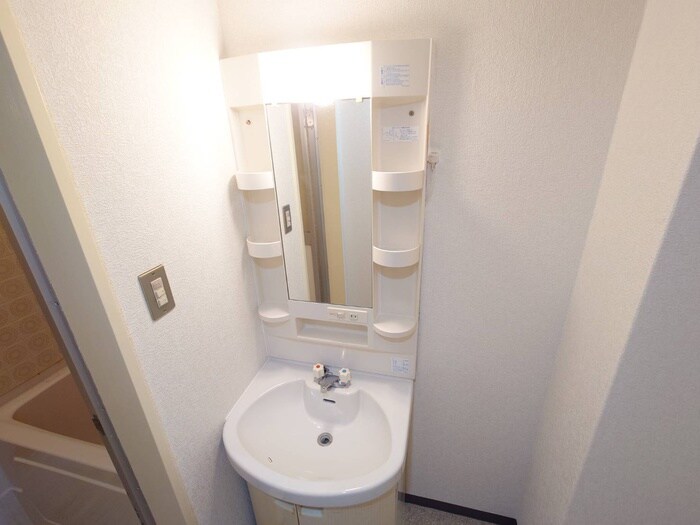 物件内観写真12　(洗面)