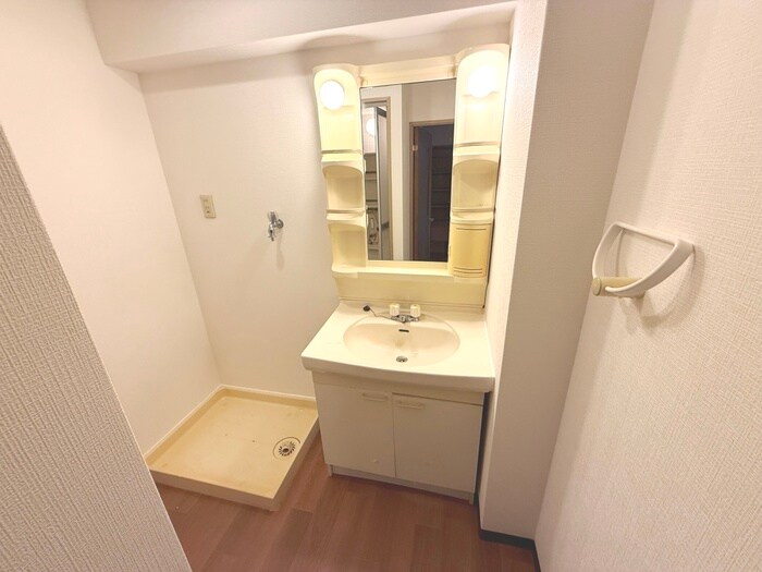 物件内観写真9　(洗面)