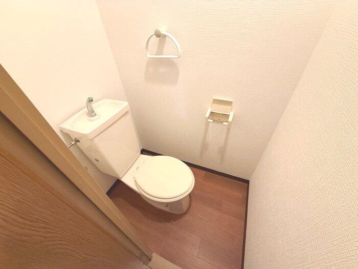 物件内観写真13　(トイレ)