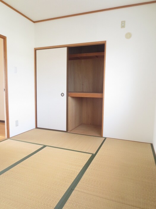 物件内観写真16　(居室)