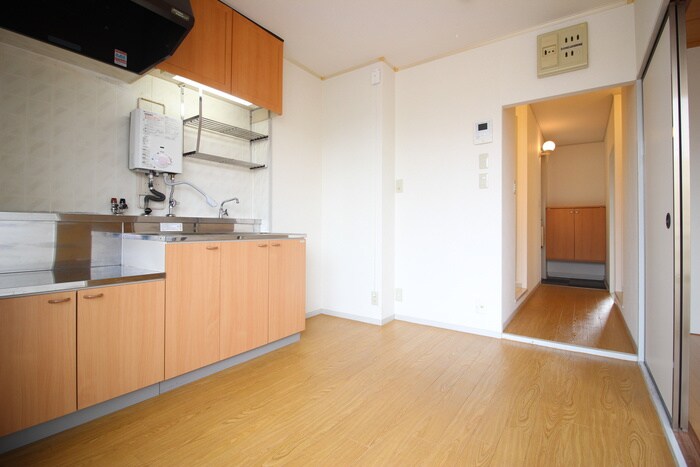 物件内観写真8　(居室)