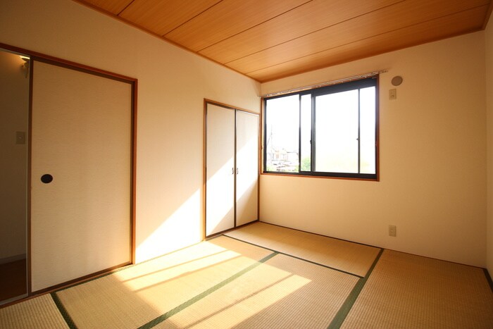 物件内観写真9　(居室)