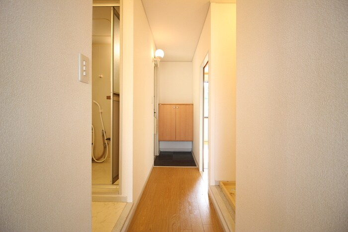 物件内観写真20　(廊下)