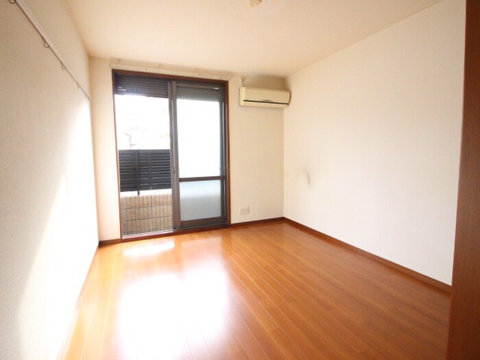 物件内観写真5　(居室)