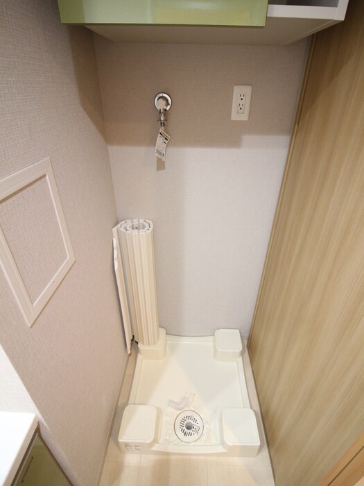 物件内観写真13　(洗濯機置場)