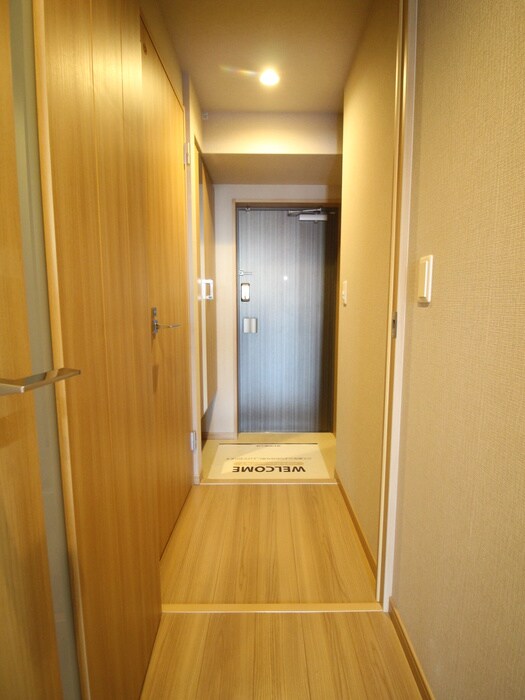 物件内観写真16　(廊下)