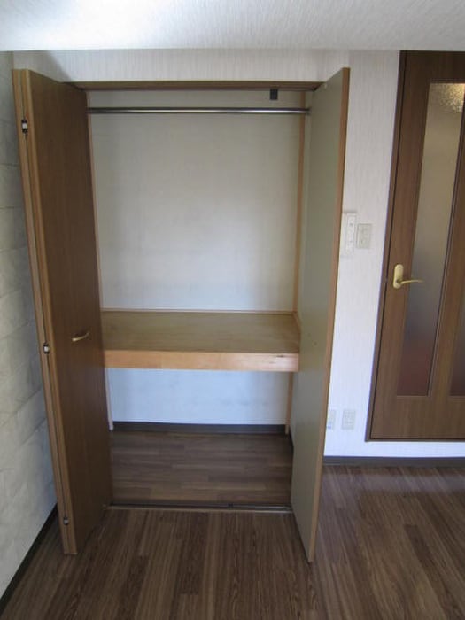 物件内観写真11　(収納)