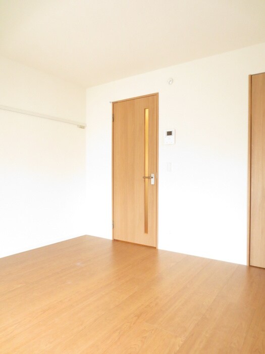 物件内観写真11　(居室)