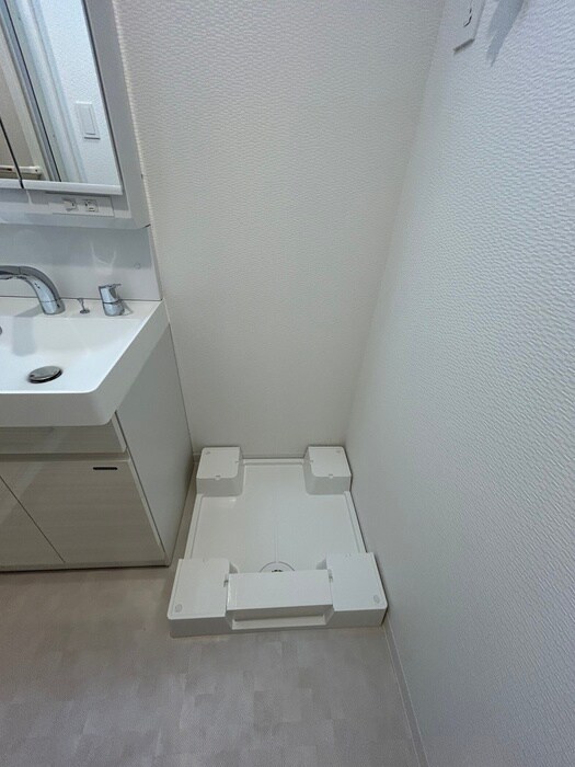 物件内観写真14　(洗濯機置場)