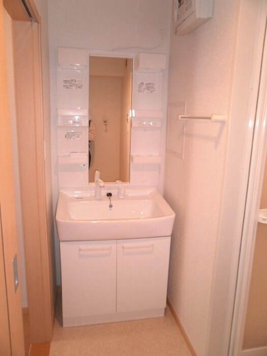 物件内観写真11　(洗面)