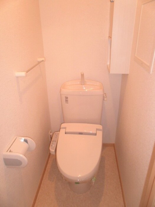 物件内観写真12　(トイレ)