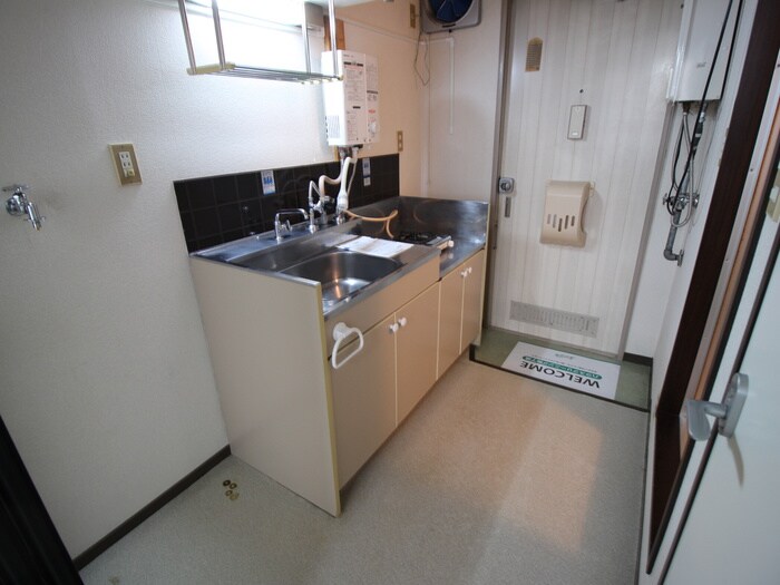 物件内観写真12　(廊下)