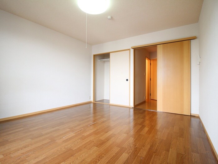 物件内観写真7　(居室)