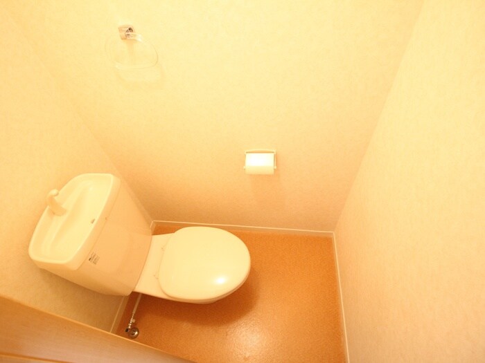 物件内観写真12　(トイレ)