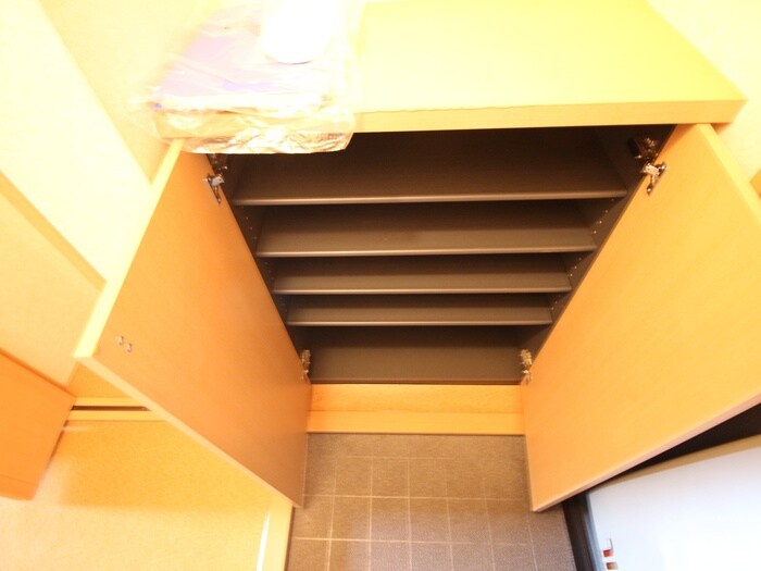 物件内観写真13　(靴箱)