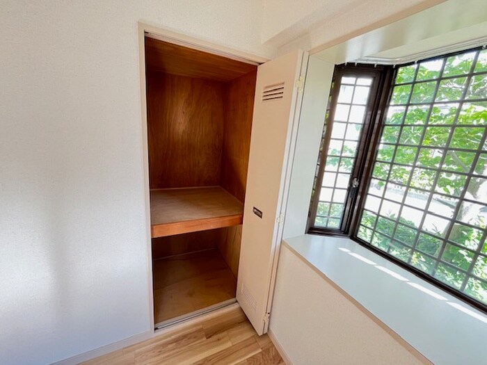 物件内観写真10　(収納)