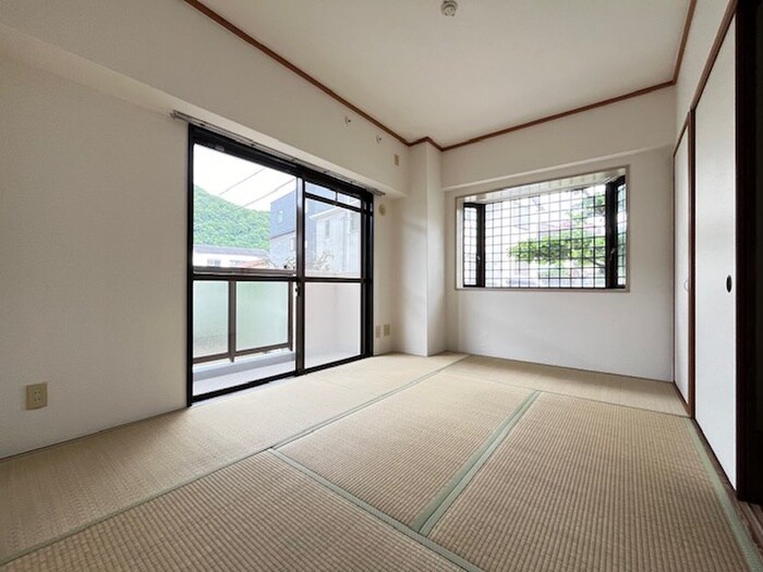 物件内観写真15　(室内からの展望)