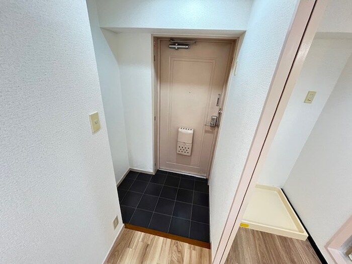 物件内観写真20　(玄関)