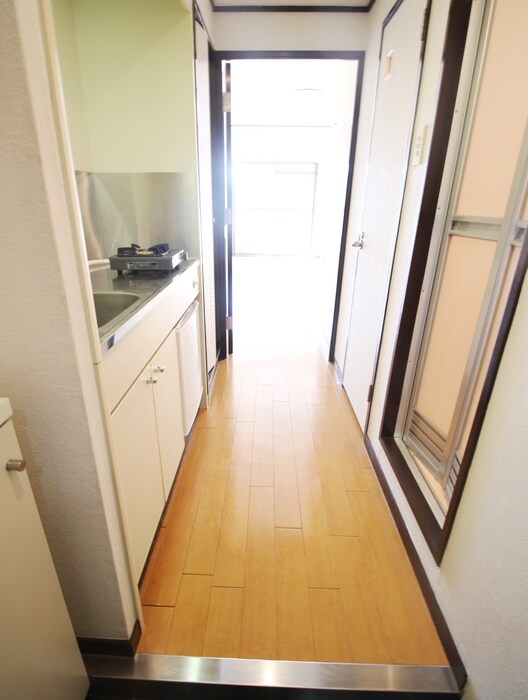 物件内観写真17　(廊下)