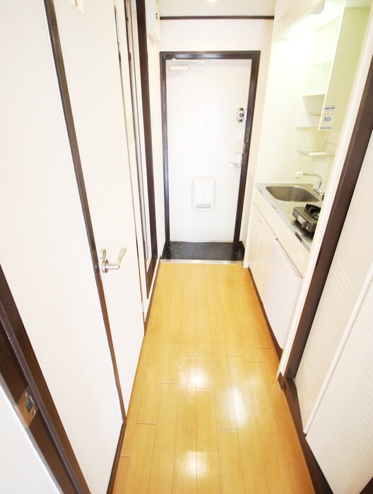 物件内観写真20　(廊下)