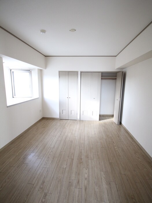 物件内観写真11　(収納)