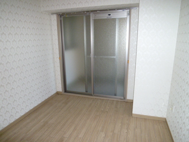 物件内観写真12　(収納)