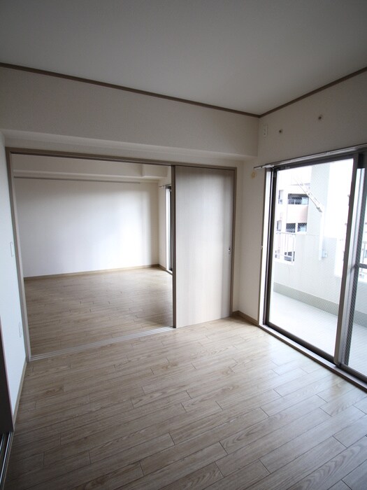 物件内観写真21　(居室)