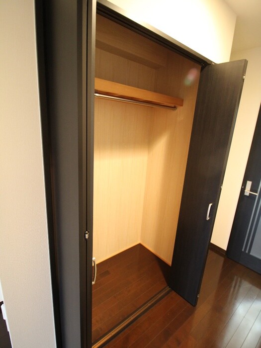 物件内観写真12　(収納)