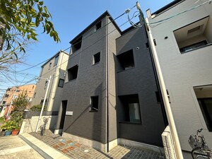 レジデンス駒ヶ林イースト外観写真
