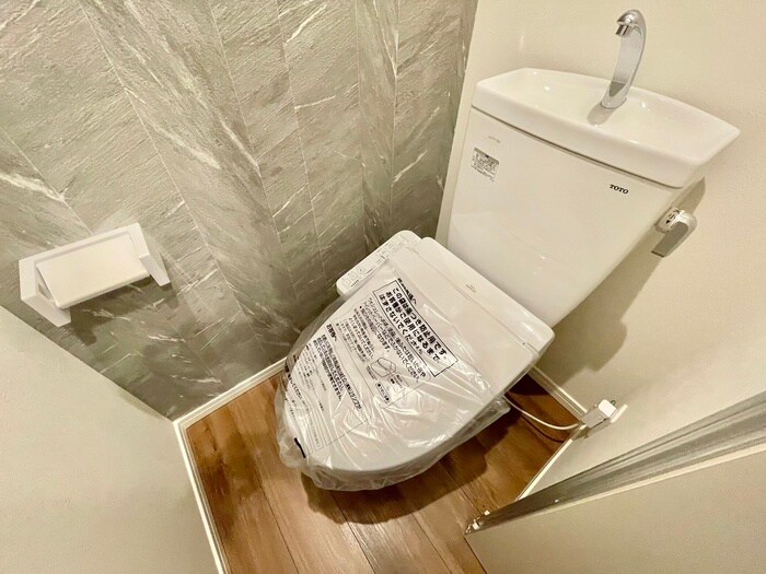 物件内観写真11　(トイレ)