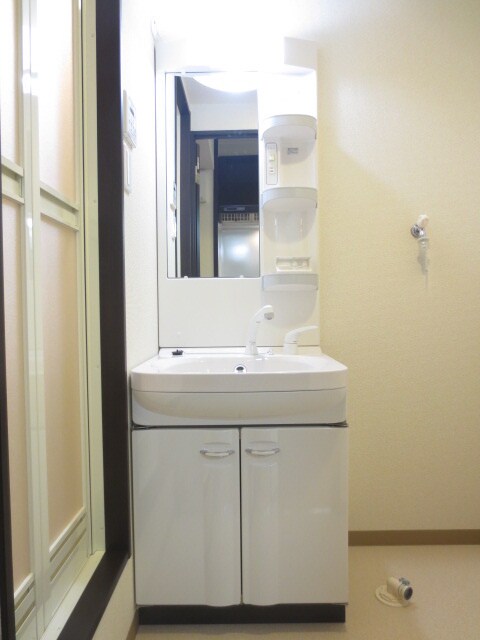 物件内観写真9　(洗面)