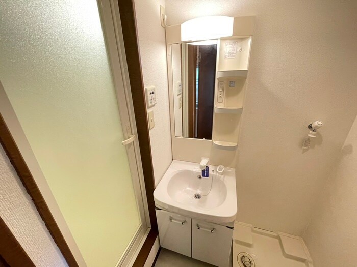 物件内観写真11　(洗面)