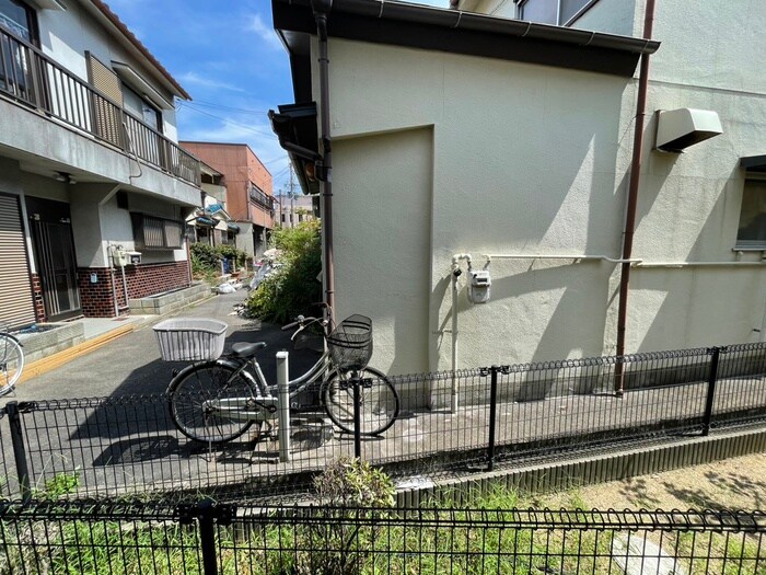 物件内観写真22　(室内からの展望)