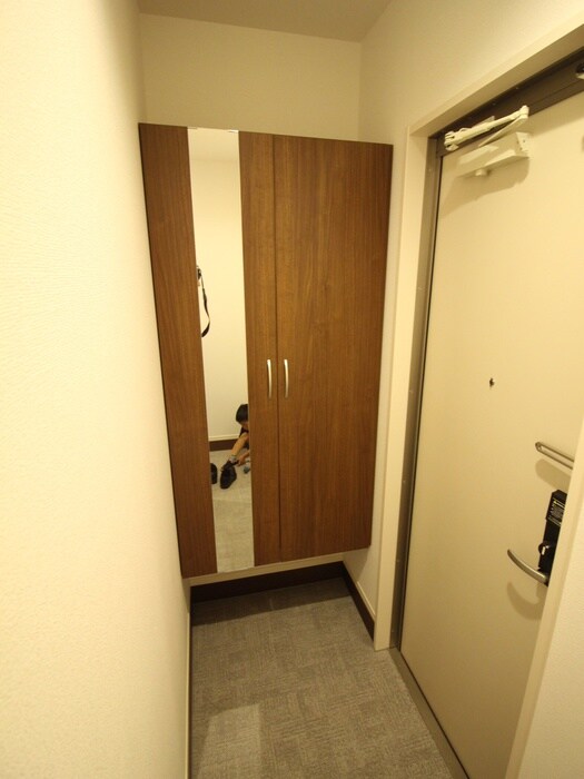 物件内観写真15　(玄関)