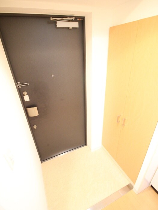 物件内観写真15　(玄関)