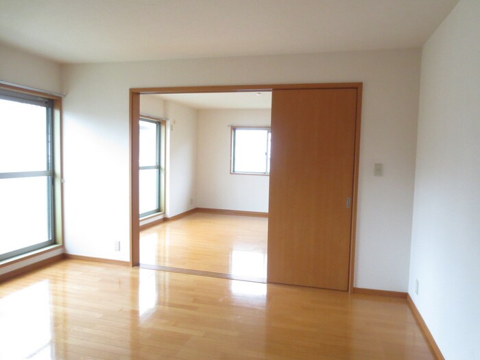 物件内観写真7　(居室)