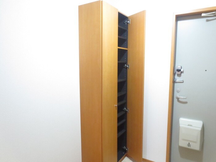 物件内観写真12　(収納)