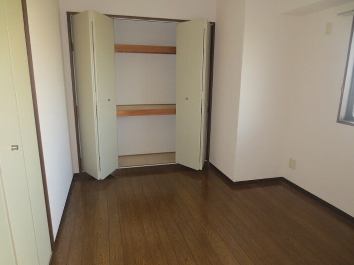 物件内観写真8　(収納)