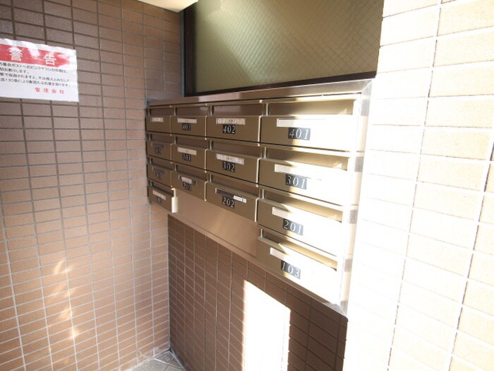 物件外観写真6　(建物設備)