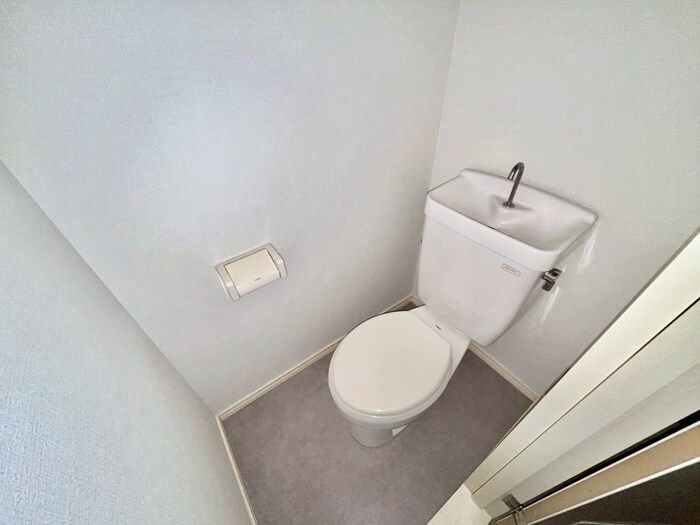 物件内観写真16　(トイレ)