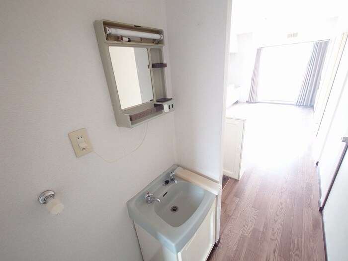 物件内観写真11　(洗面)