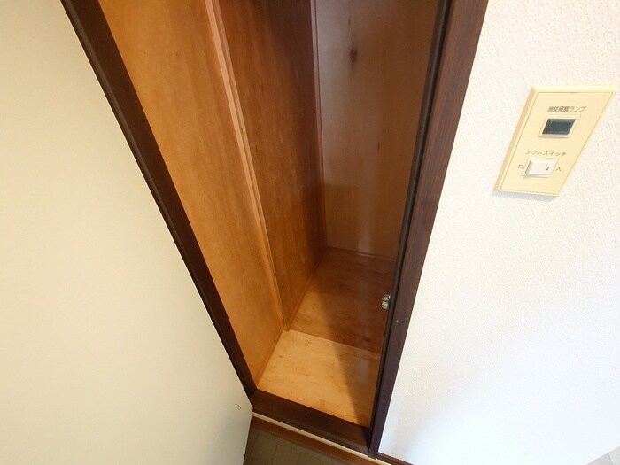 物件内観写真14　(収納)