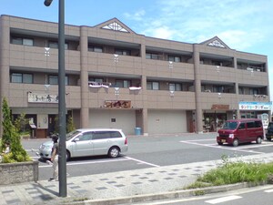 グランファミ－ユＣ－ルミエ－ル外観写真