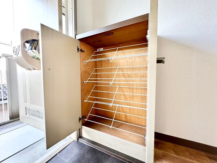 物件内観写真18　(靴箱)