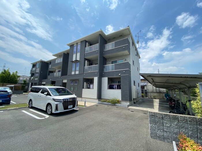 物件外観写真1　(外観写真)