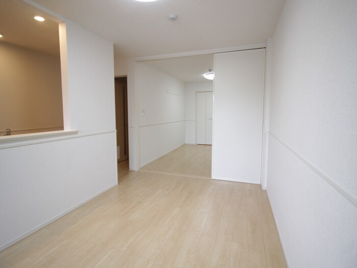 物件内観写真9　(居室)