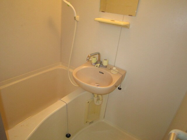 物件内観写真9　(バス／シャワールーム等)
