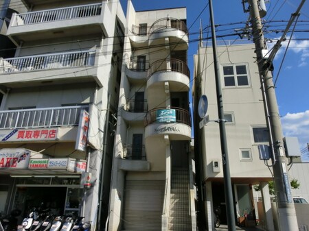フレンズサヤカ外観写真